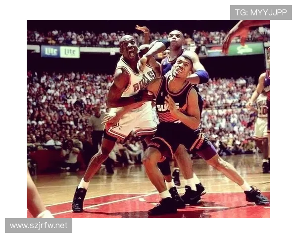 乔丹关键时刻单打拉开差距 引领公牛夺冠节奏